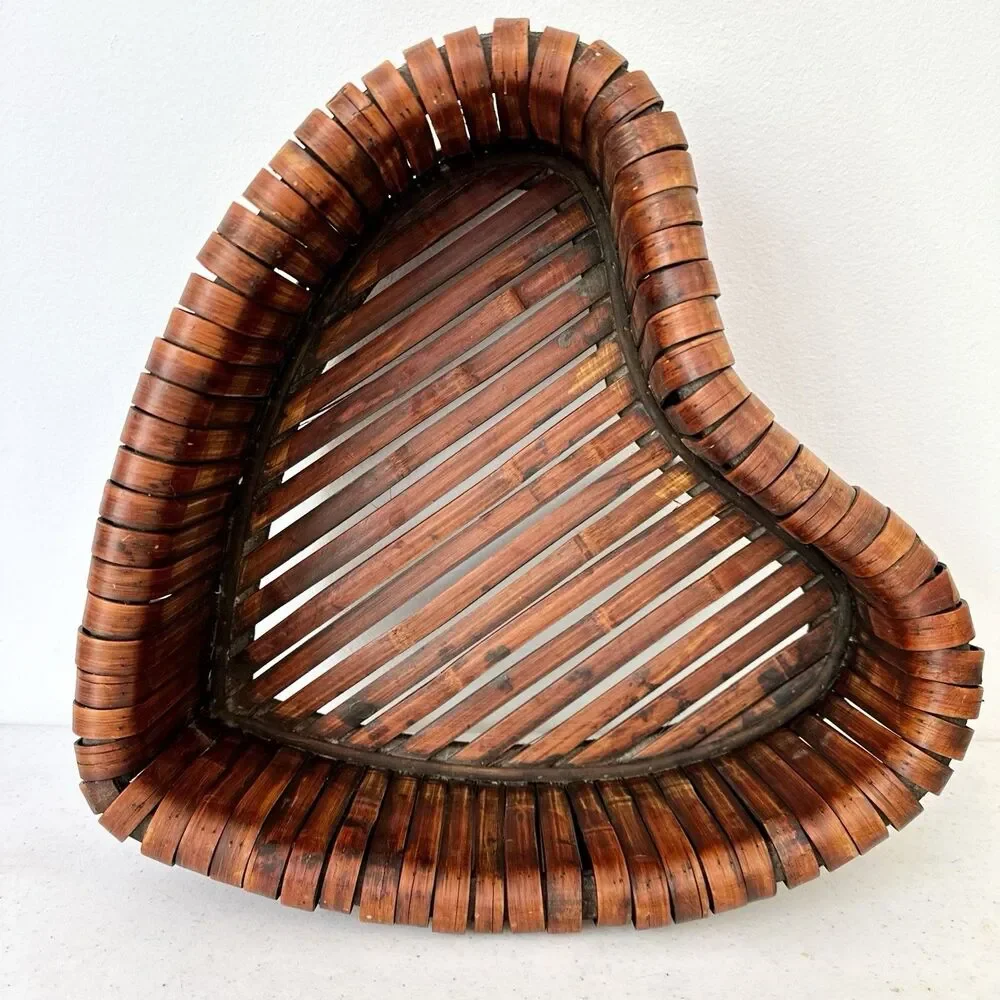 Dark Wood Heart-shaped Basket‎ Primitive Handmade Handcrafted
